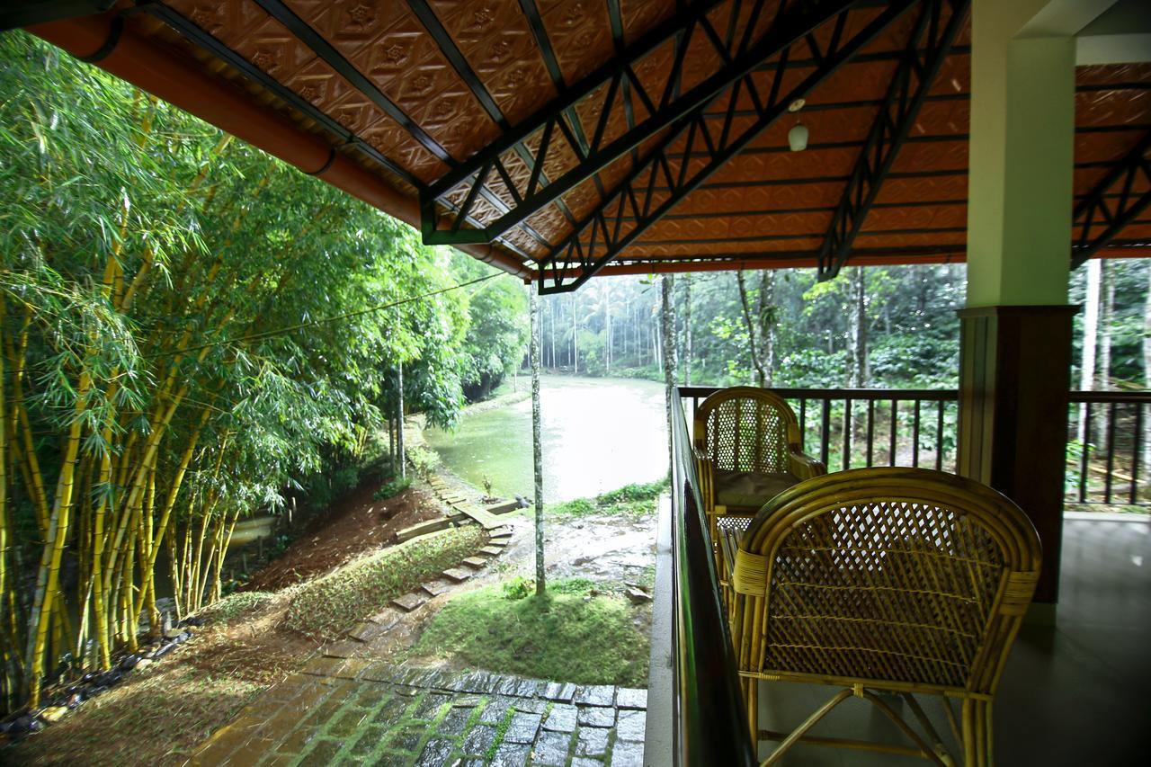 Bamboo Creek Resort Vaduvanchal Exterior foto